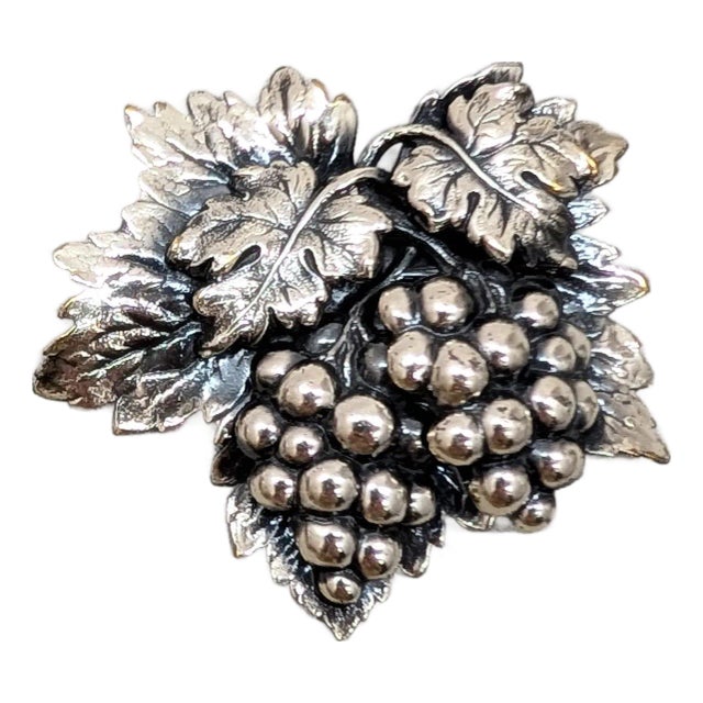 Vintage 1960s Signed Napier Silvertone Grape Cluster Brooch For Sale