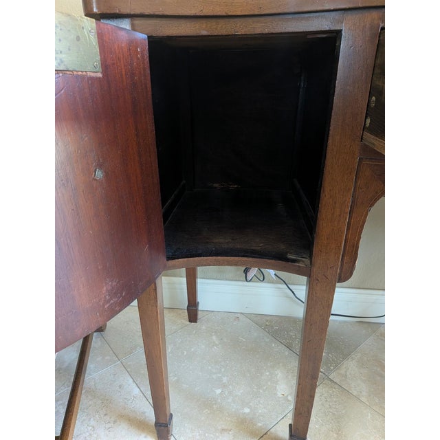 Wood Authentic Late 18th-Century Period Federal Mahogany Bowfront Sideboard For Sale - Image 7 of 16