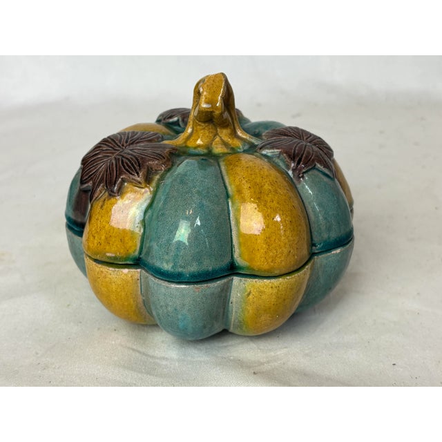 Late 20th Century Late 20th Century Chinese Porcelain Pumpkin Shaped Box For Sale - Image 5 of 9