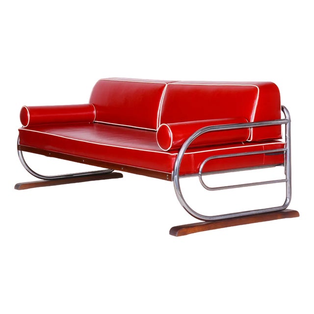 Bauhaus Red Sofa in Chrome-Plated Steel & High Quality Leather attributed to Robert Slezák, Czech, 1930s For Sale