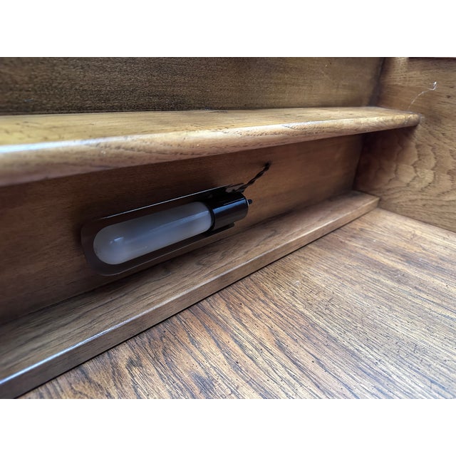 Vintage Coastal Faux Bamboo China Display Curio Cabinet Rattan Wood Glass For Sale - Image 16 of 16