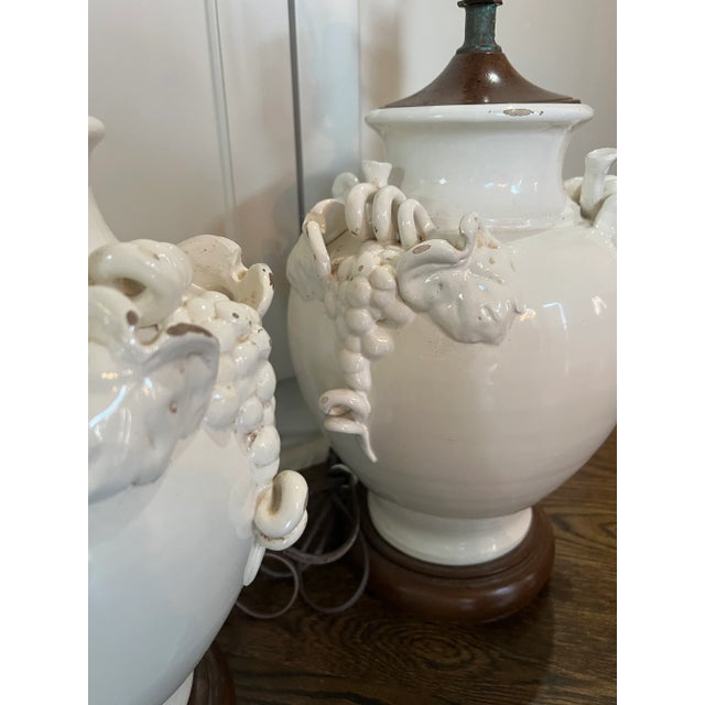 1970s Pair Vintage French Ceramic Cream Glazed Vine Grape Theme Lamps For Sale - Image 5 of 13