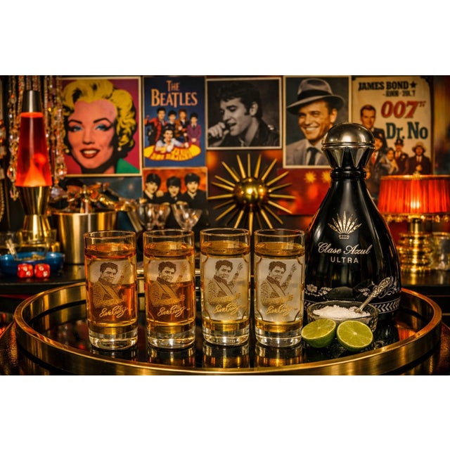 Culver Ltd. “Elvis Presley” Mid 20th Century Culver 22k Gold Shot Glasses – Graceland Provenance for Palm Beach Regency, Retro Decor - Set of 4 - See Pics! For Sale - Image 4 of 9