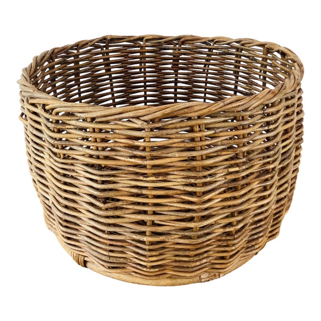 Vintage Rustic Woven Wicker / Reed Basket Planter Organizer For Sale