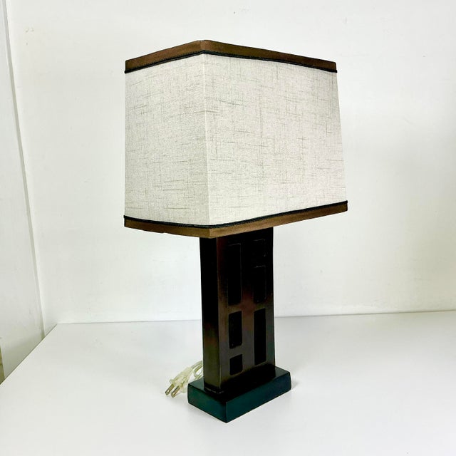 1990s Vintage Asian Chinoiserie Boho Chic Wood Accent Table Lamp. For Sale - Image 12 of 13