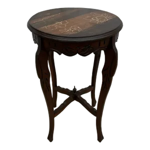 Vintage Accent Table With Flowers