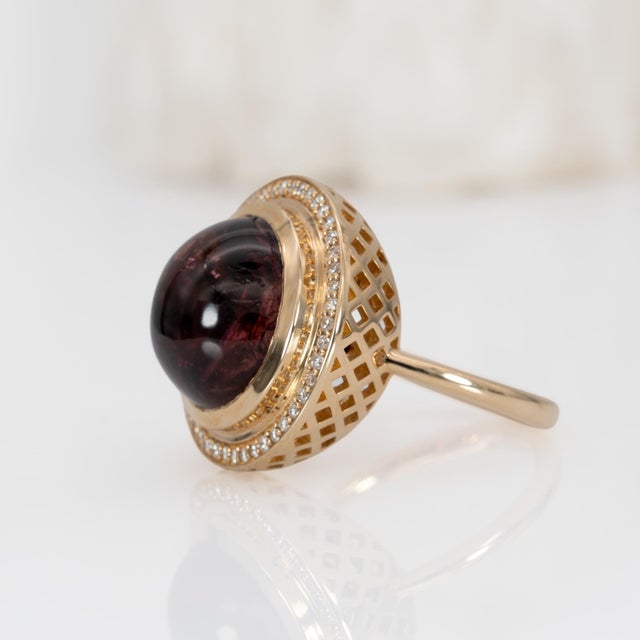 2020s 10.6Ct Rubellite Garnet Ring With Natural Diamonds Halo: Solid 14k Gold, Size 6.75 For Sale - Image 5 of 8