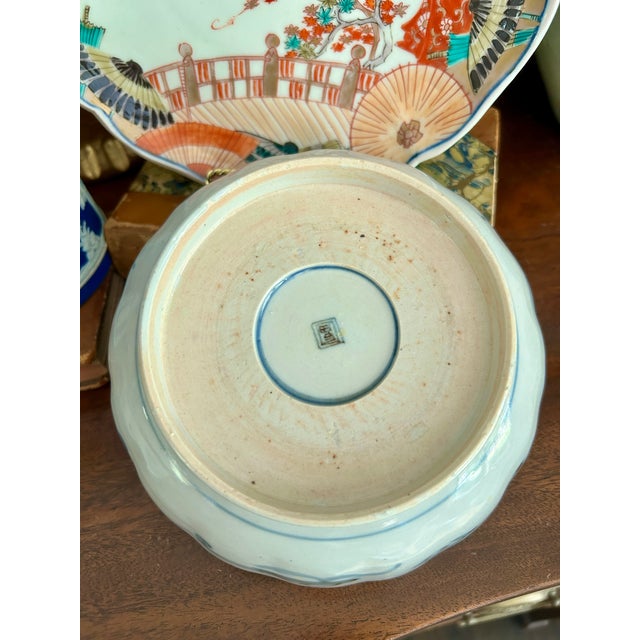 Japanese Antique Japanese Imari Lobed Porcelain Bowl | Late Meiji Period For Sale - Image 3 of 4