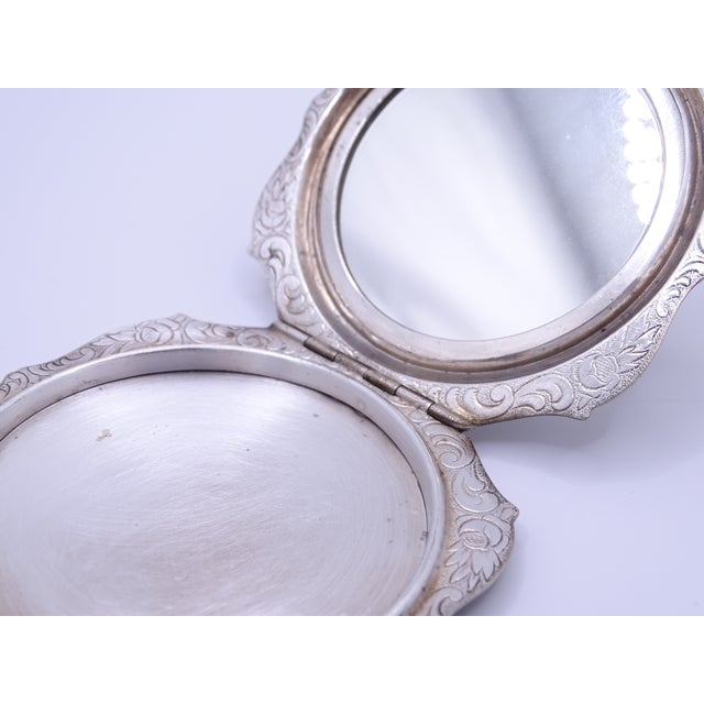 Art Nouveau Powder with Mirror and Silver Plate, France, 1890s For Sale - Image 17 of 18