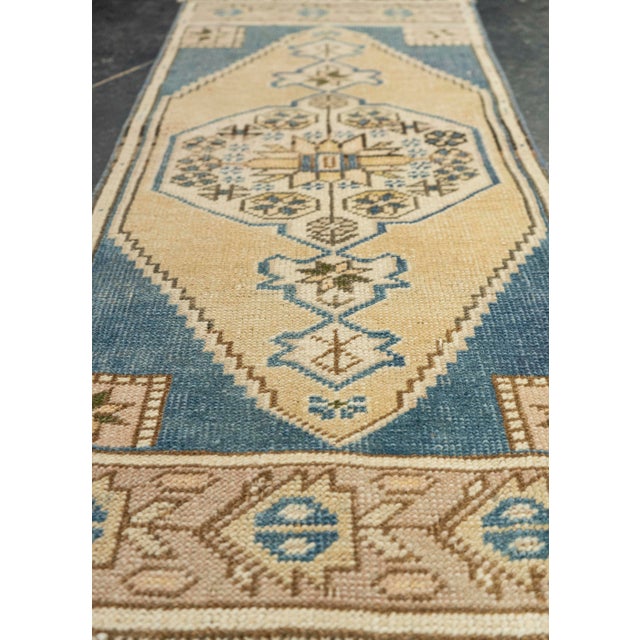 Turkish Turkish Mini Rug Oriental Hand Knotted Vintage Rug 1'5" x 3' #21221 For Sale - Image 3 of 8