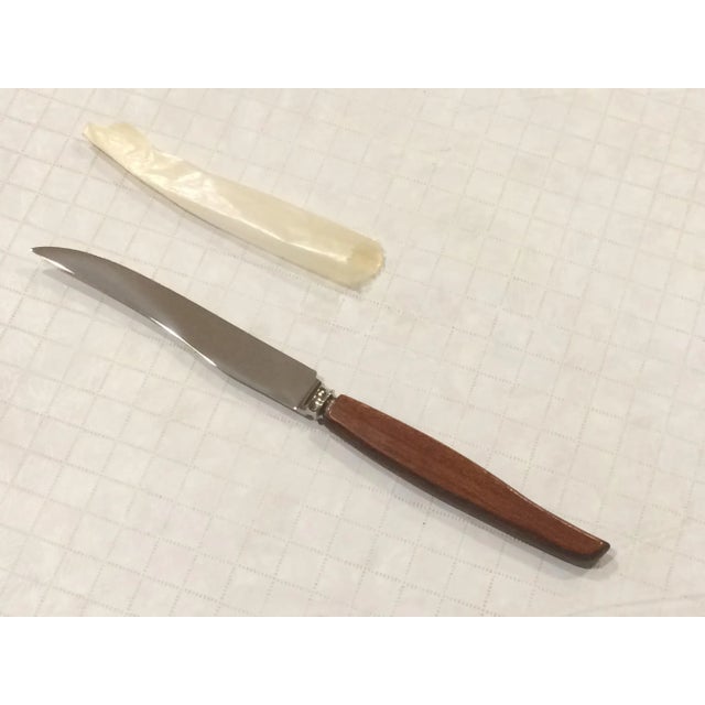 Brown Mid Century Atkinson Brothers Celebrated Cutlery Milton Works Steak Knives Made in Sheffield, England - Set of 6 For Sale - Image 8 of 13
