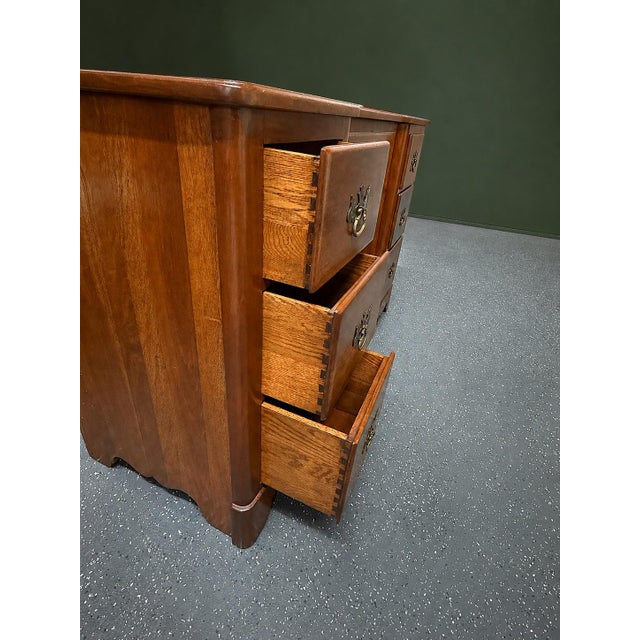 Mid-20th Century Continental Furniture Co. “John Hawks” Colonial Mahogany Executive Desk For Sale In Baton Rouge - Image 6 of 10