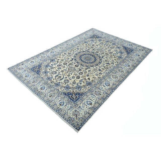 Hand-Knotted Oriental Rug with Silk, in Flawless conditions. Designed from 2000