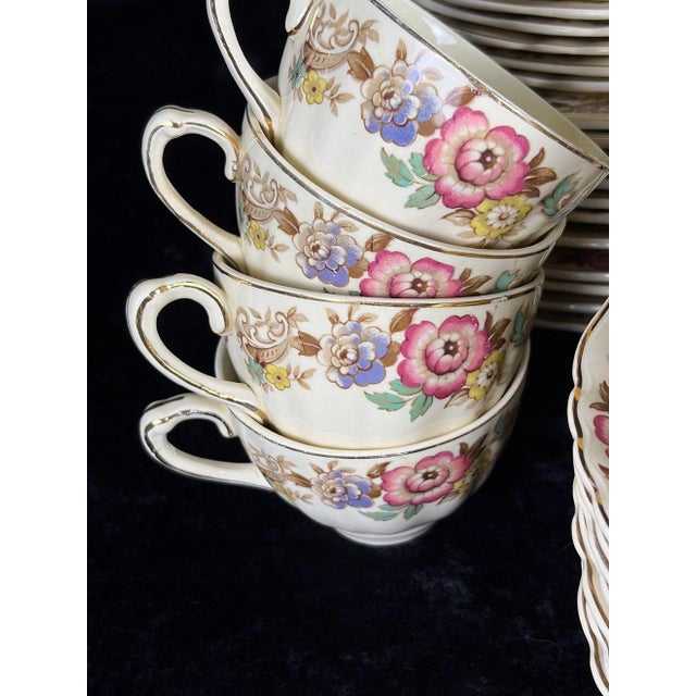 Step into the romantic elegance of the pre-war English countryside with this magnificent 56-piece collection of 1930s...