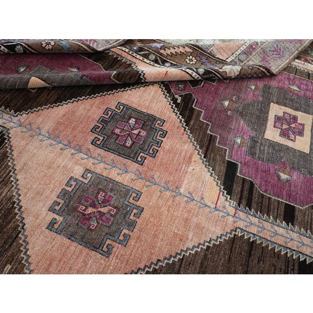 Rose Galerie Shabab Collection Mid-20th Century Handmade Turkish Anatolian Tribal Long Room Size Carpet For Sale - Image 8 of 8