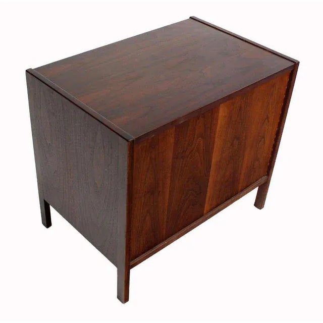 Mid-Century Modern Walnut End Table For Sale - Image 9 of 10