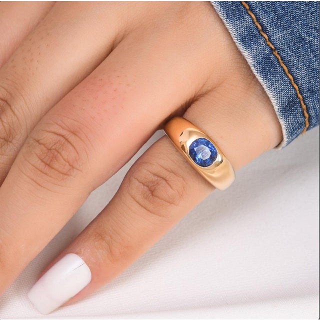 Natural 1.55cts blue sapphire ring in 18k gold For Sale - Image 17 of 18