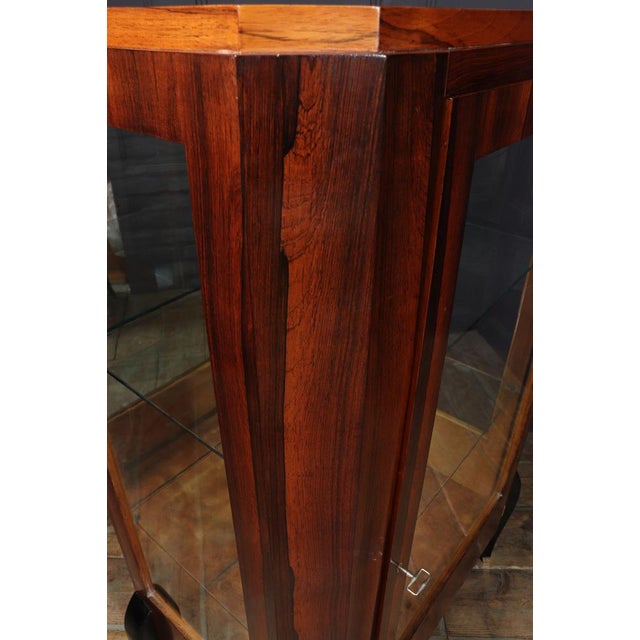 Art Deco French Display Cabinet in Rosewood, 1930s For Sale - Image 3 of 16