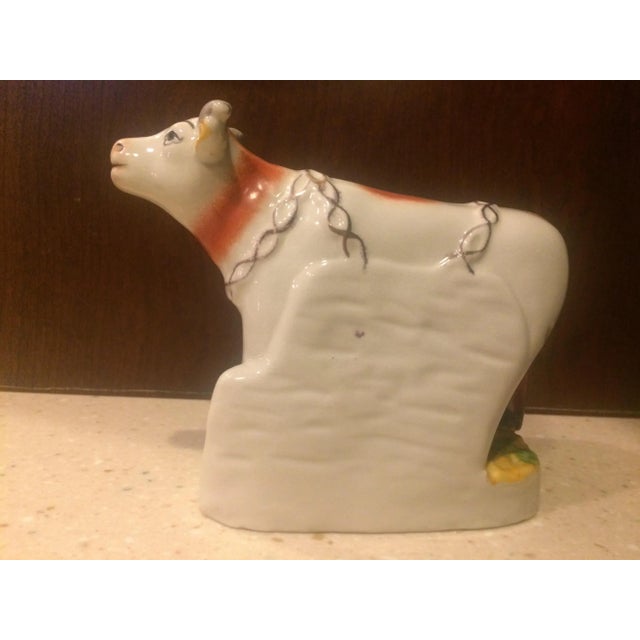 Staffordshire Style Ceramic Cow Figurine For Sale - Image 4 of 7