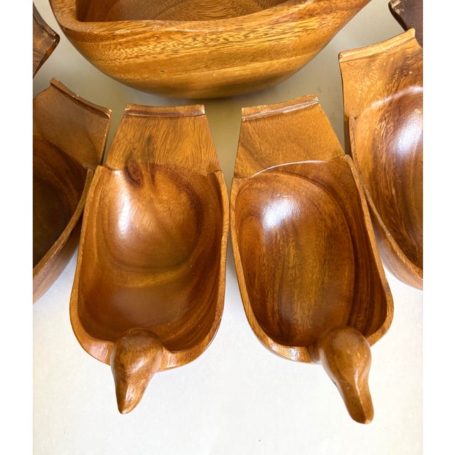 Mid-Century Modern Hand-Carved Wood Duck Salad Bowl Set With Serving Bowl - 9 Pieces For Sale - Image 4 of 12