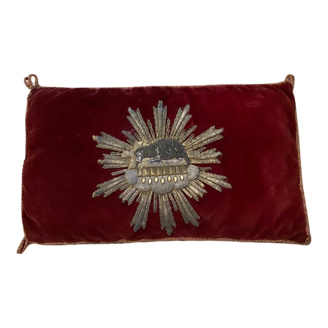 19th-Century Ecclesiastical Velvet Pillow With Agnus Dei Bullion Embroidery For Sale