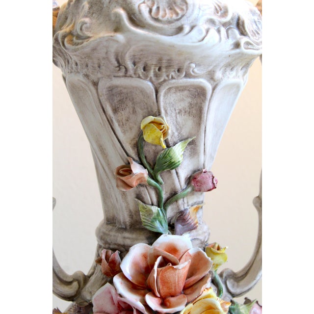 Mid-Century Italian Capodimonte-Style Floral Porcelain Table Lamps – Pair For Sale - Image 12 of 18