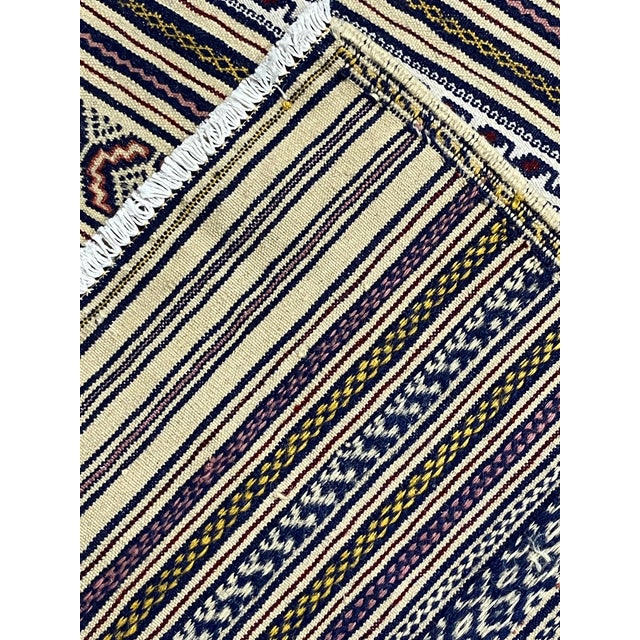 1980s Handwoven Persian Kilim Rug 4'8" X 6'4" For Sale - Image 5 of 6