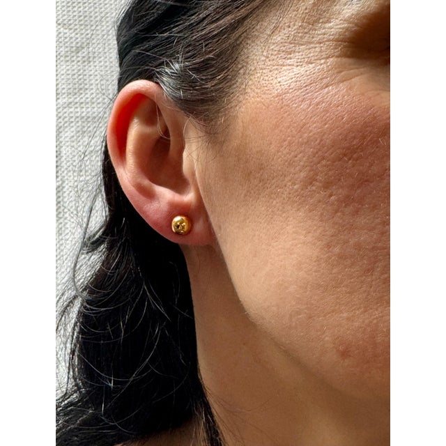 Round Ball Plain Gold Stud Post Earrings 14 Karat Yellow Gold For Sale - Image 13 of 18