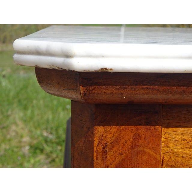 Louis Philippe Commode in Walnut and White Marble, 1850s For Sale - Image 11 of 18