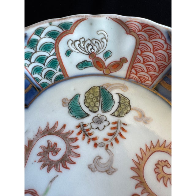 Antique Japanese Imari Porcelain Dish With Phoenix and Gilt, Late Edo / Early Meiji For Sale - Image 9 of 13