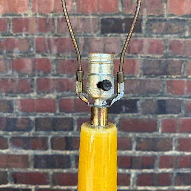 1960s 1960s Mid-Century Modern Lotte and Gunnar Bostlund Danish Gold Yellow Ceramic Table Lamp For Sale - Image 5 of 12