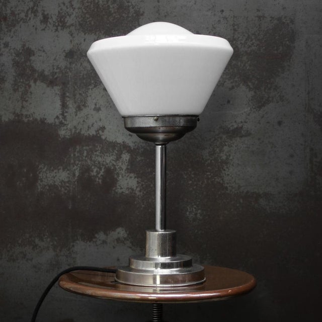 Art Deco Bauhaus Style Table or Desk Lamp with reeded opaline glass Diameter glass 25 cm / 9.8 inches Diameter base 15 cm...