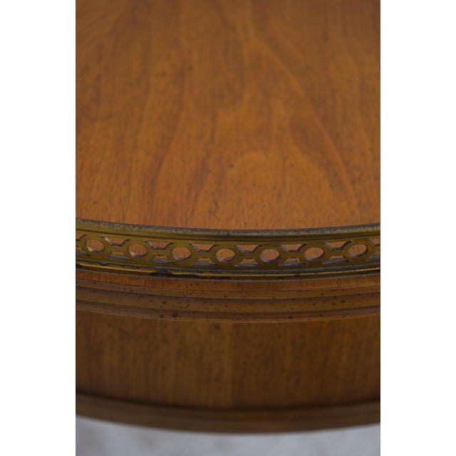 Pair of Henredon Round French Louis XVI Walnut Lamp Tables For Sale - Image 9 of 18