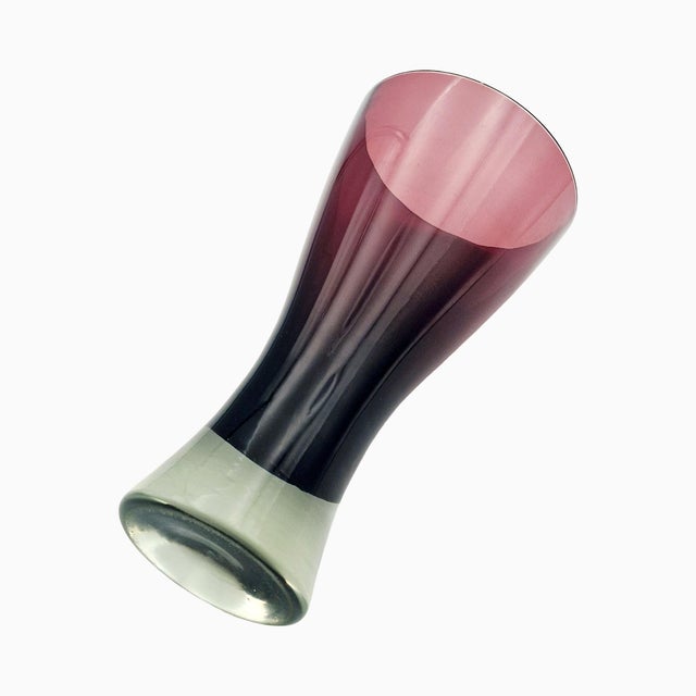 Glass Model 1369 Flindell Vase by Tamara Aladin for Riihimaki / Riihimaen Lasi Oy, Finland, 1960s For Sale - Image 6 of 15