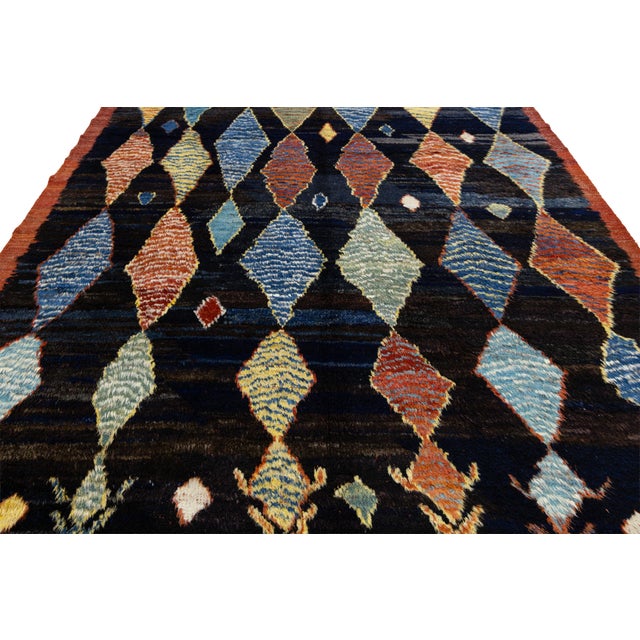 Modern Moroccan Style Hand-Knotted Wool Area Rug With Geometric Diamond Motif For Sale - Image 10 of 12