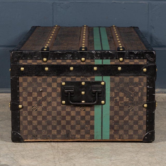 Textile 19th Century Antique Louis Vuitton Trunk in Damier Canvas, France, 1890 For Sale - Image 7 of 18
