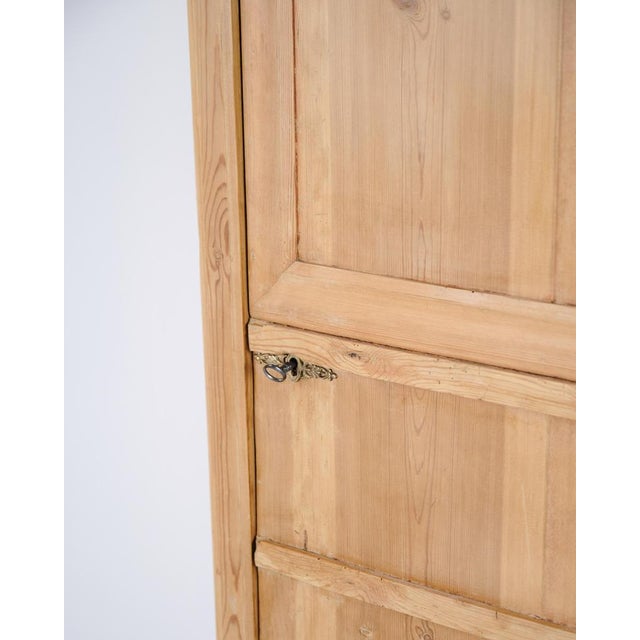 Chamber Cabinet in Pine with Round Legs and Drawers, 1900s For Sale - Image 10 of 18