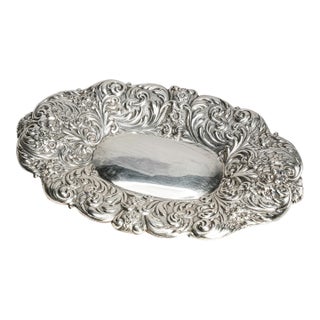 Stunning Ornate Floral Repoussé Antique Gorham Sterling Silver Jewelry Tray Vanity Catchall Luxury For Sale