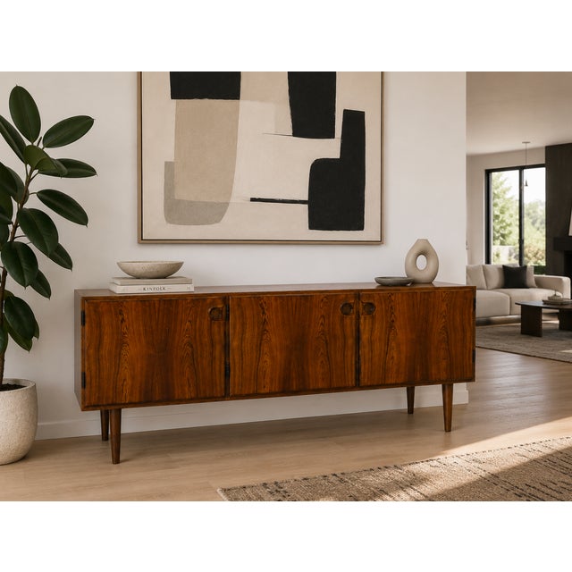Low Danish Mid Century Modern Credenza by Sven Ellekaer for Albert Hansen Mobelfabrik | Rosewood Sideboard, Made in Denmark C. 1960’s For Sale In New York - Image 6 of 16