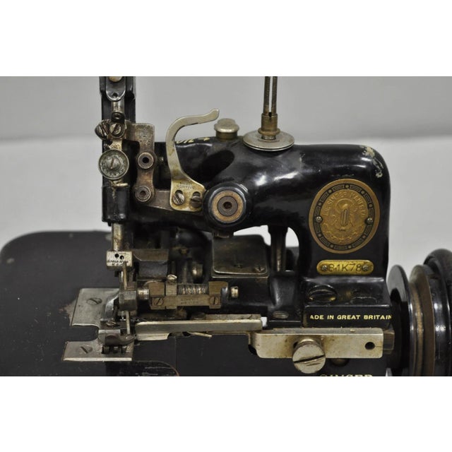 Art Deco Antique 1930s Singer 81-K78 Overlock Sewing Machine Made in Great Britain For Sale - Image 3 of 13