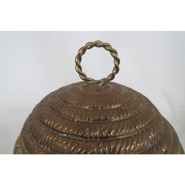 Metal 1960s Signed Mottahedeh Brass Beehive Lidded Jar Pot Container Box 4710b For Sale - Image 7 of 13
