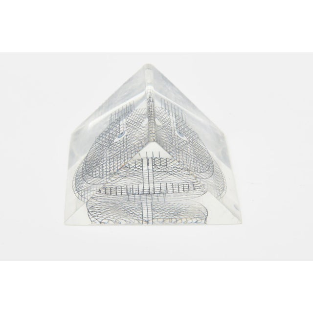 Vintage Merle Edelman Lucite Grid Face Triangle Embedded Sculpture Paperweight, 1970's For Sale - Image 10 of 11