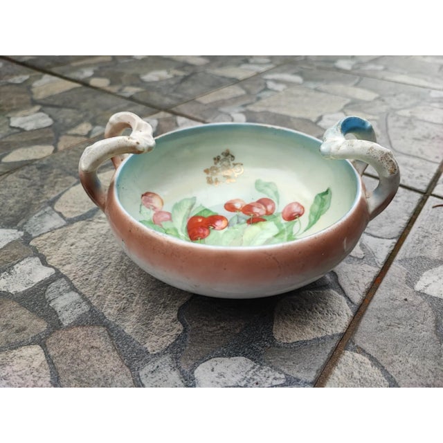 White Art Deco Porcelain Chocolate Box, 1920s For Sale - Image 8 of 8