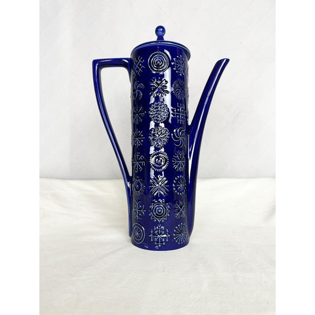 Vintage Portmeirion Totem Coffee Service in Deep Blue Ceramic by Susan Williams-Ellis, 1966, Set of 15 For Sale - Image 14 of 18