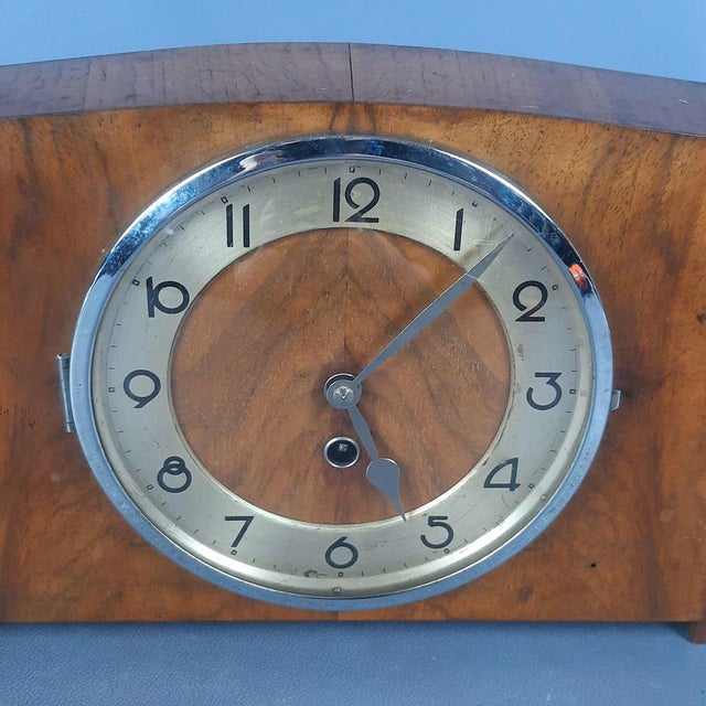 Brown Vintage Wooden Hand-Winding Mechanical Table Clock with Key, 1940s For Sale - Image 8 of 15