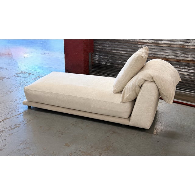 2020s Montauk "Jill" Armless Chaise in Cream Off-White Velvet For Sale - Image 5 of 7