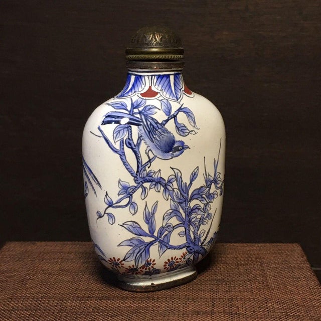 Vintage Painted Enamel on Copper Snuff Bottle – Blue & White Bird & Peony Motif For Sale - Image 4 of 9