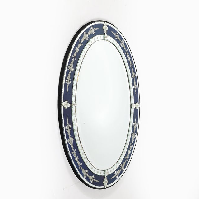 Mid-Century Venetian Glass Reverse-Etched Oval Mirror W/ Sapphire Blue Border For Sale - Image 10 of 16