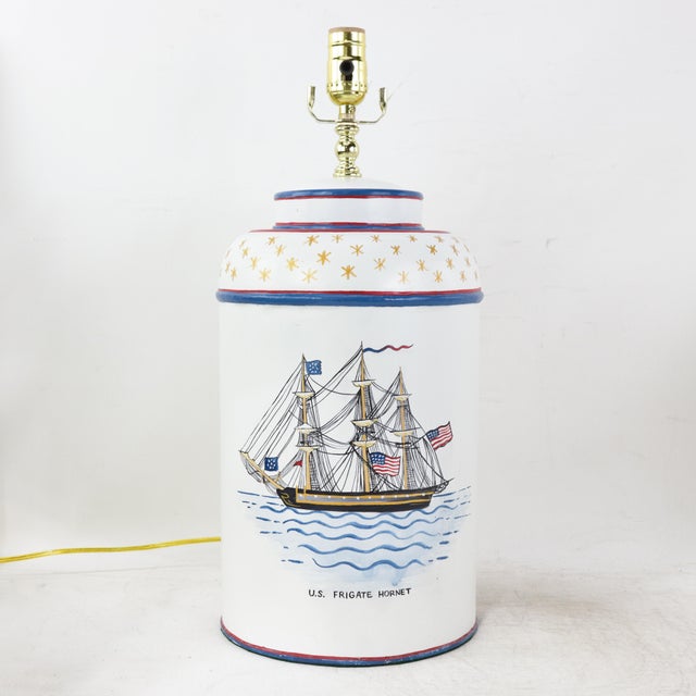 Traditional Vintage Hand-Painted u.s. Frigate Hornet Patriotic Tole Table Lamps - a Pair For Sale - Image 3 of 12