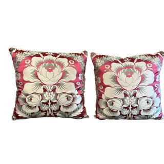Pair of Luxury Scalamandre Silk Pillows For Sale